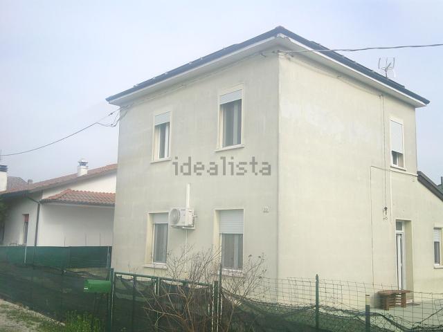 Villetta indipendente in vendita di 160 m² in Via Chiesa, 30