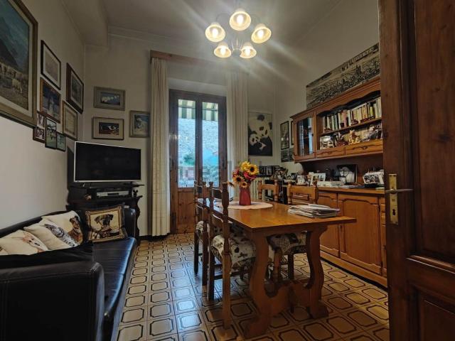 Villetta indipendente in vendita di 160 m² in Via Curtatone