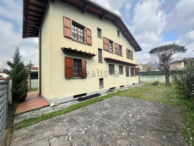 Villetta indipendente in vendita di 160 m² in Via Agnelli