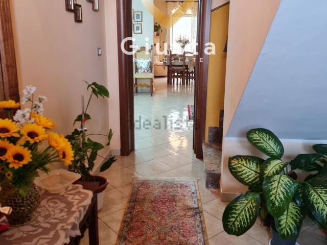 Villetta indipendente in vendita di 160 m² in Via Alto Adige, 52