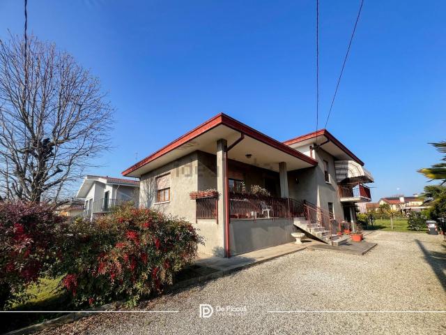 Villetta indipendente in vendita di 160 m² in Via Berlese, 5