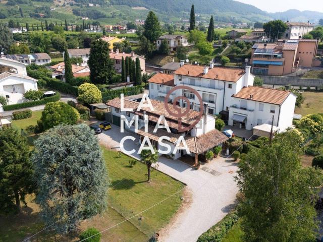 Villetta indipendente in vendita di 160 m² in Via Brando Brandolini, 81