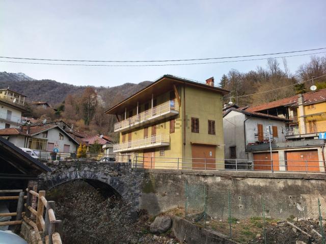 Villetta indipendente in vendita di 160 m² in Via Gabotto, 31