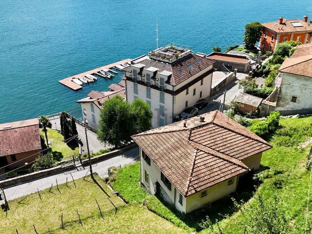 Villetta indipendente in vendita di 160 m² in Via del Giardino