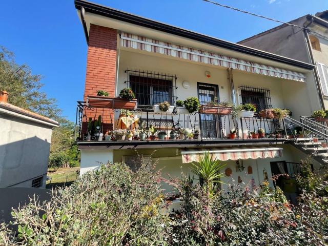 Villetta indipendente in vendita di 160 m² in Via del Primaro