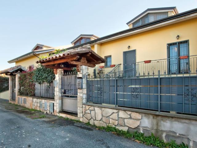 Villetta indipendente in vendita di 160 m² in Via delle Barozze, 53