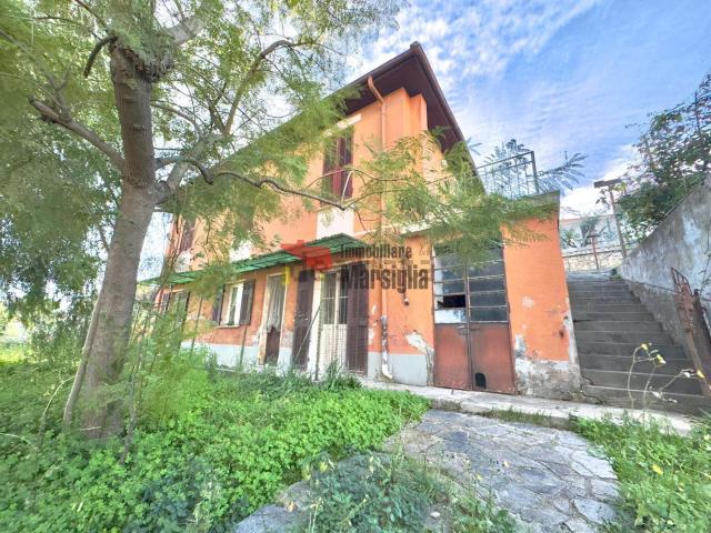 Villetta indipendente in vendita di 160 m² in Via Edmondo de Amicis, 83