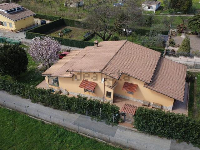 Villetta indipendente in vendita di 160 m² in Via Folcarotonda, 23