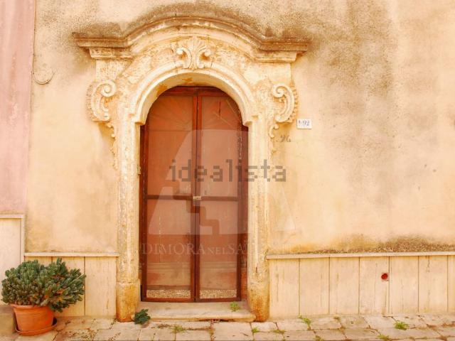 Villetta indipendente in vendita di 160 m² in Via Fontana, 92