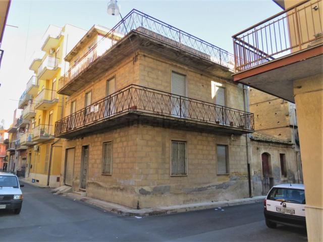 Villetta indipendente in vendita di 160 m² in Via Fontenuovo