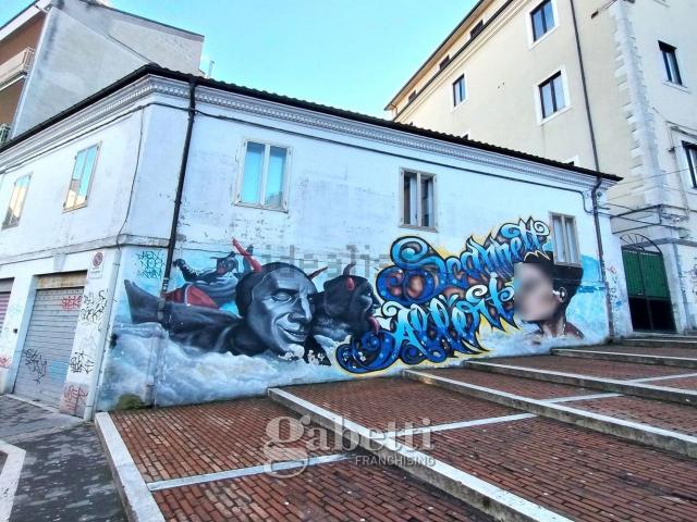 Villetta indipendente in vendita di 160 m² in Via Isernia