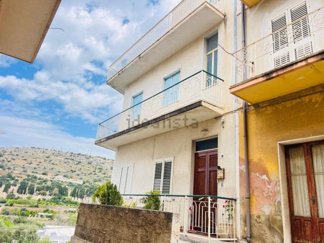 Villetta indipendente in vendita di 160 m² in Via Livorno