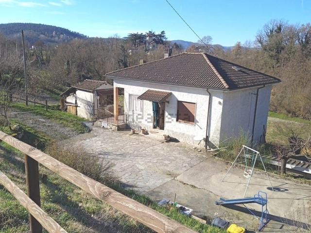 Villetta indipendente in vendita di 160 m² in Via Molare