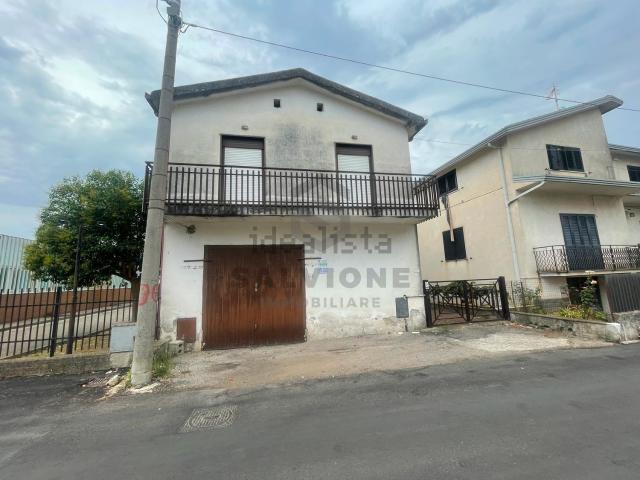 Villetta indipendente in vendita di 160 m² in Via Molino Pacelli