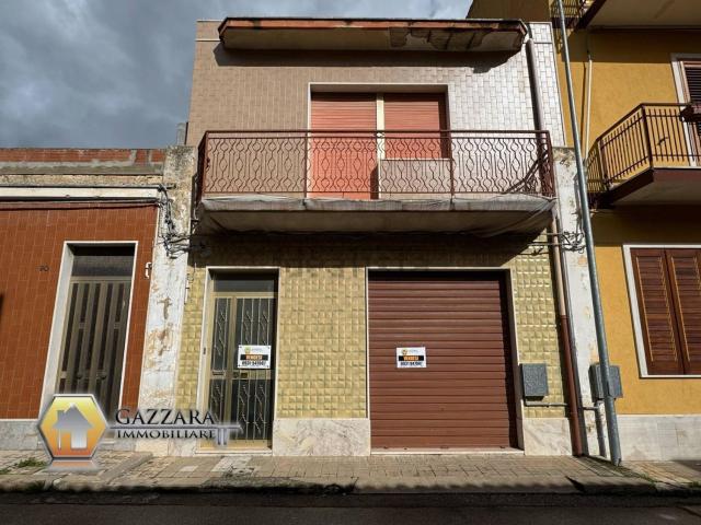Villetta indipendente in vendita di 160 m² in Via Magenta, 92