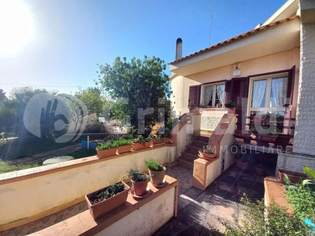Villetta indipendente in vendita di 160 m² in Via Michelangelo, 35
