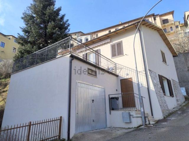 Villetta indipendente in vendita di 160 m² in Via Novenio Bucchi, 6