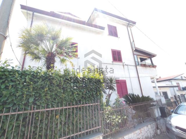 Villetta indipendente in vendita di 160 m² in Via San Salvatore, 42