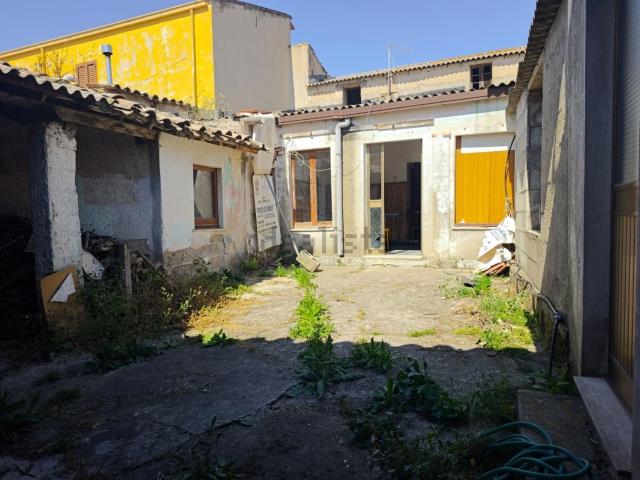 Villetta indipendente in vendita di 160 m² in Via Sant&apos Antioco, 42