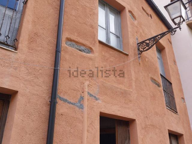 Villetta indipendente in vendita di 160 m² in Via Sant&apos Efisio