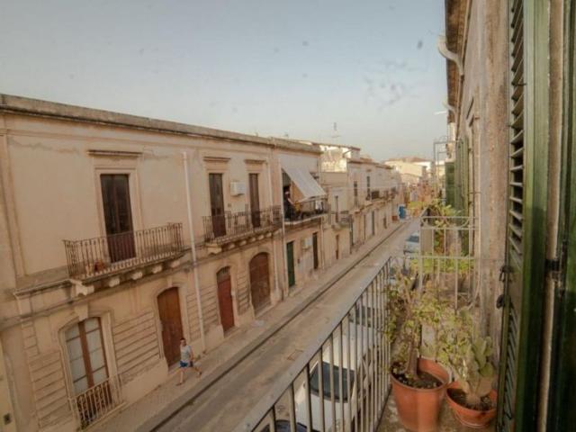 Villetta indipendente in vendita di 160 m² in Via Sbano Corrado, 8