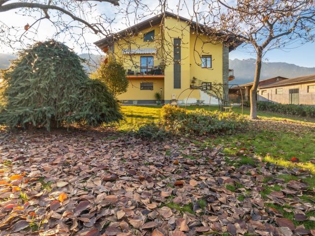 Villetta indipendente in vendita di 160 m² in Via Staffarda, 55