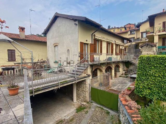Villetta indipendente in vendita di 160 m² in Via Porteino, 17