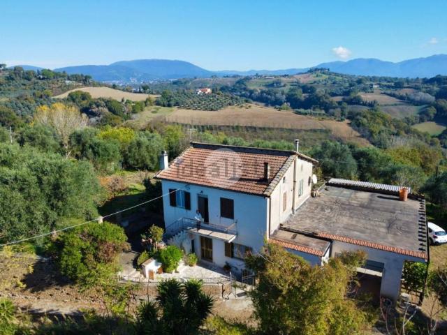 Villetta indipendente in vendita di 160 m² in Via Piedicolle, 15
