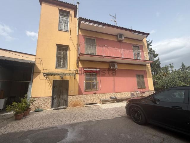 Villetta indipendente in vendita di 160 m² in Via Plinio