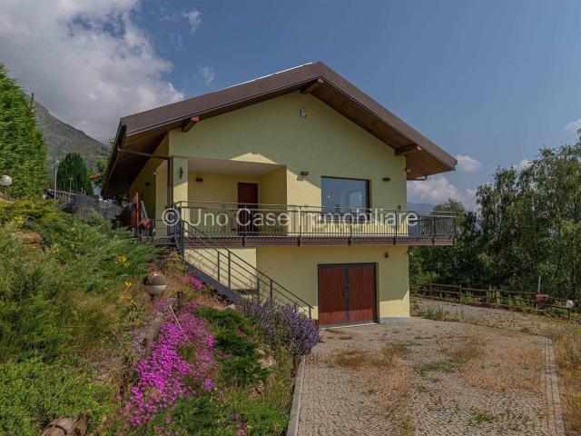 Villetta indipendente in vendita di 160 m² in Via Quinzeina, 38