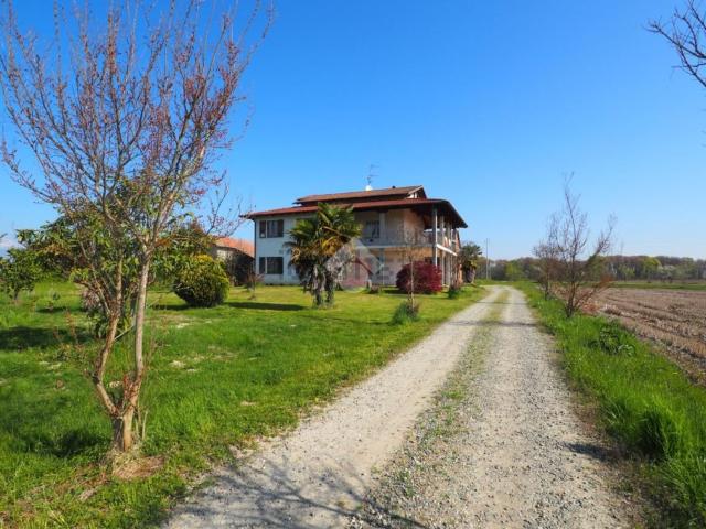 Villetta indipendente in vendita di 160 m² in Via Rovasenda, 200