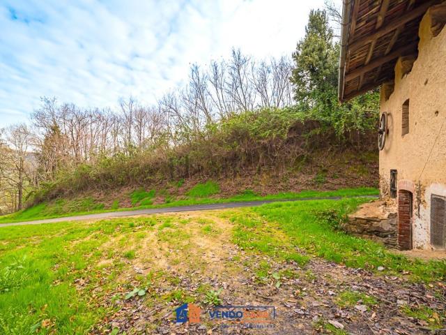 Villetta indipendente in vendita di 160 m² in Via Roccia, 5