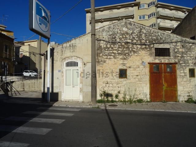 Villetta indipendente in vendita di 160 m² in Via Roma, 131