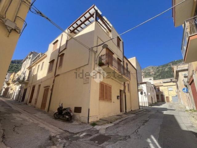 Villetta indipendente in vendita di 160 m² in Via Roma, 1