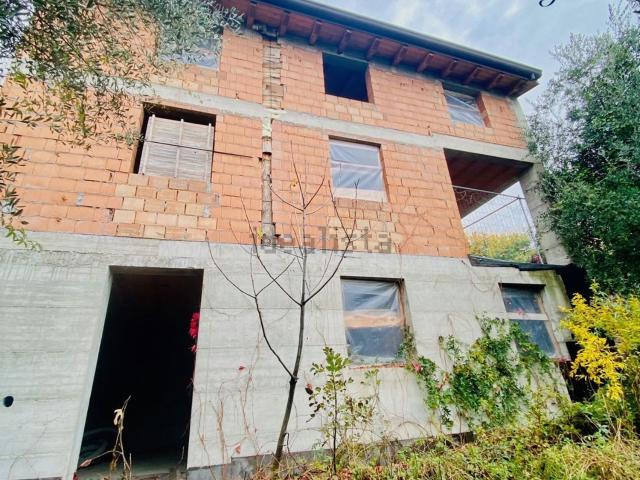 Villetta indipendente in vendita di 160 m² in Via Rubiana di Sotto