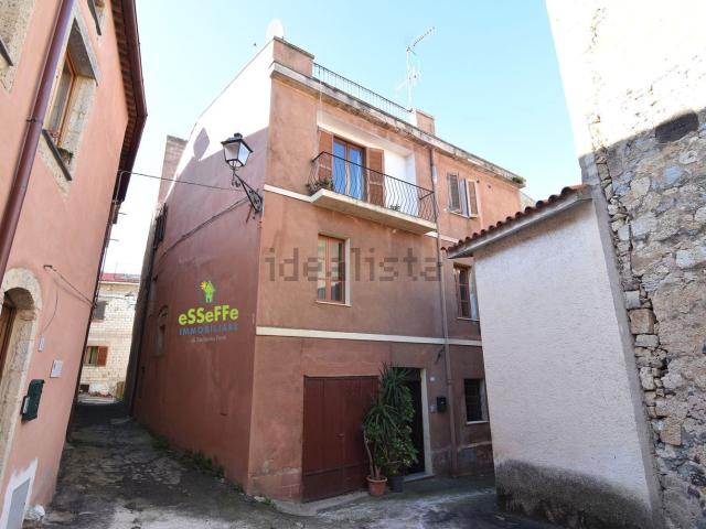 Villetta indipendente in vendita di 160 m² in Via toselli, 3