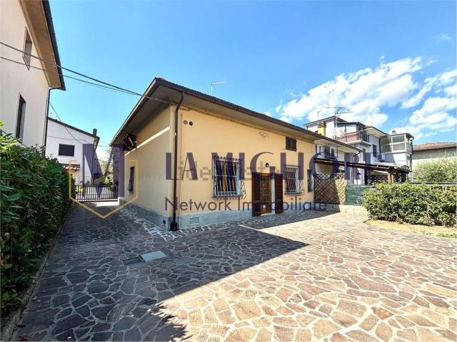 Villetta indipendente in vendita di 160 m² in Via Trento, 10