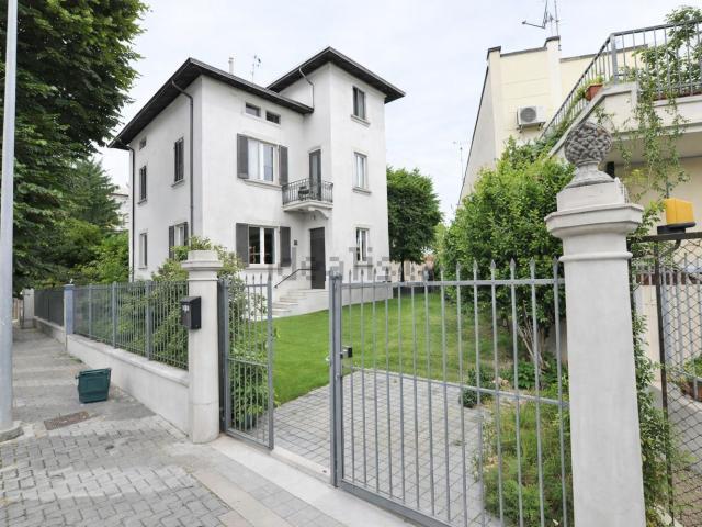 Villetta indipendente in vendita di 160 m² in Via Trento