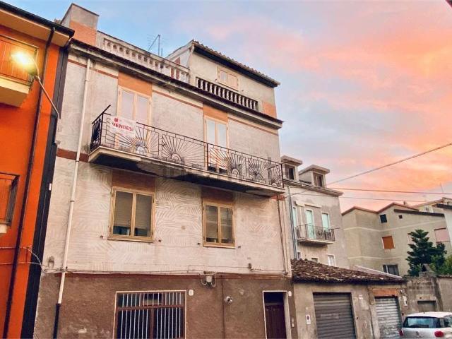 Villetta indipendente in vendita di 160 m² in Via Trieste, 35