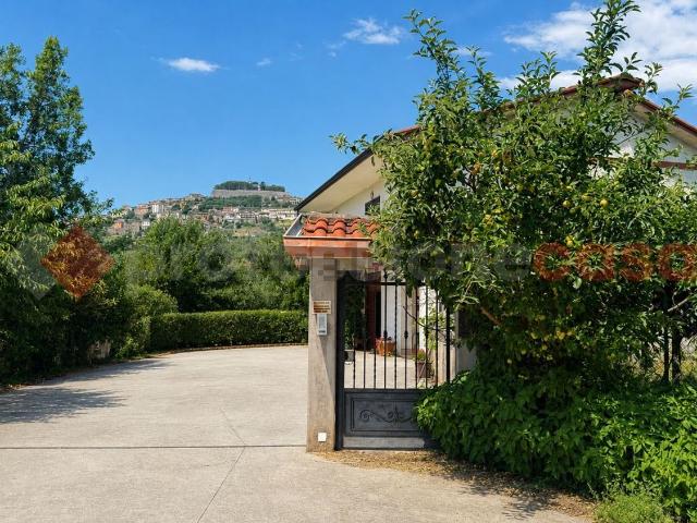 Villetta indipendente in vendita di 160 m² in Via Valle, 39