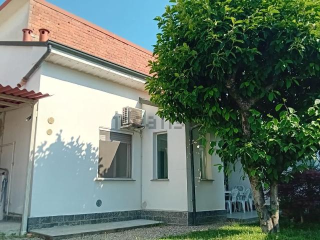 Villetta indipendente in vendita di 160 m² in Vicolo Luigi Rho