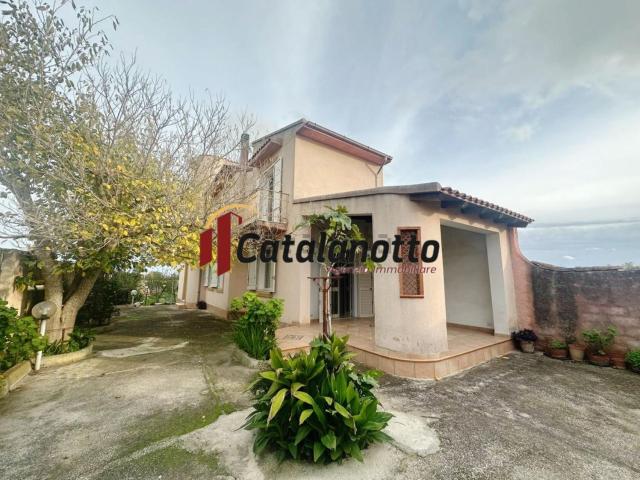 Villetta indipendente in vendita di 160 m² in Contrada Cavallaro