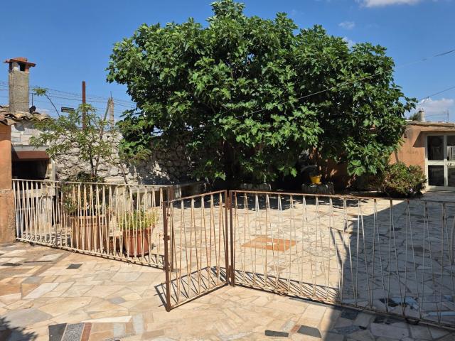 Villetta indipendente in vendita di 160 m² in Contrada Conservatore, 3