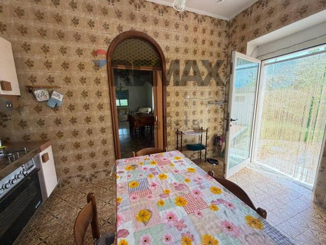 Villetta indipendente in vendita di 160 m² in Contrada Monte, 31