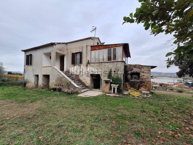 Villetta indipendente in vendita di 160 m² in Contrada Pretella