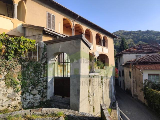 Villetta indipendente in vendita di 160 m² in Frazione Lovario