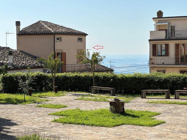 Villetta indipendente in vendita di 160 m² in Largo Monte Grappa