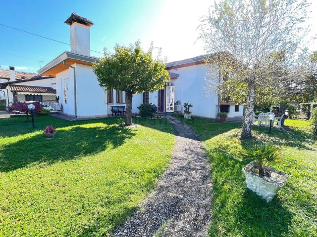 Villetta indipendente in vendita di 160 m² in Piazza Mercato