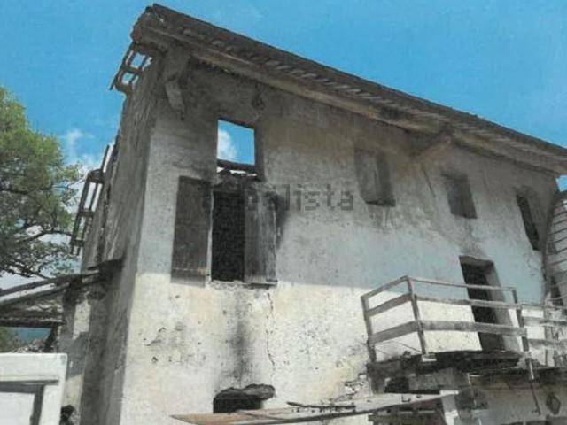 Villetta indipendente in vendita di 161 m² in Via Calzini
