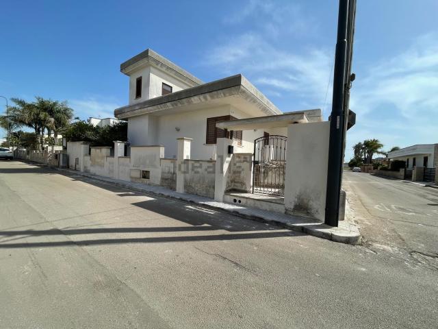 Villetta indipendente in vendita di 161 m² in Via Enrico Toti